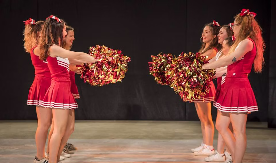 Cheerleaders Chiefs Ravenna